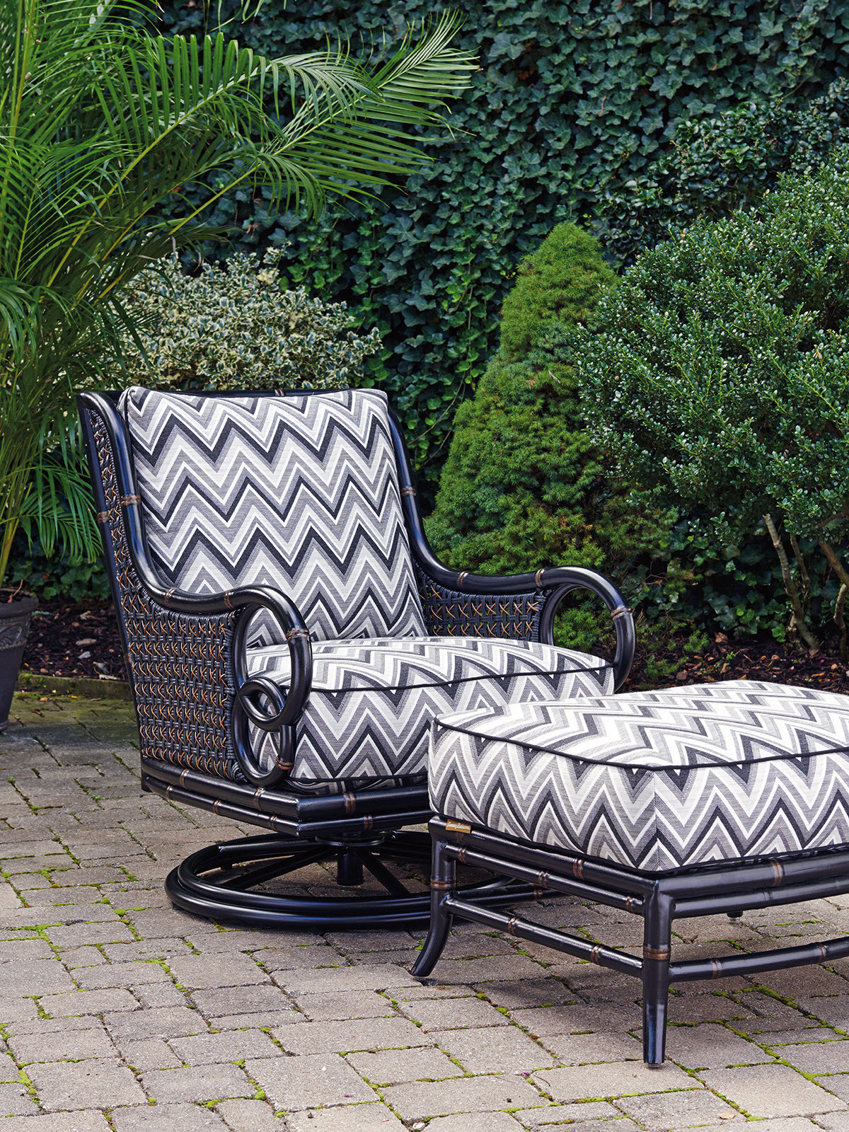 Swivel Rocker Lounge Chair | Lexington Home Brands